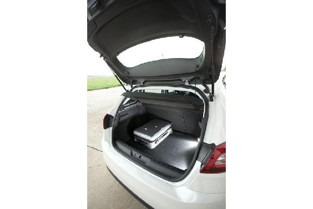 Peugeot 308 125 THP, Rcksitz, Beinfreiheit