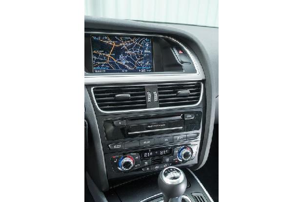 Audi A4 2.0 TDI, Mittelkonsole