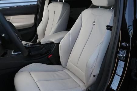 Alpina B3 Biturbo Touring Allrad, Fahrersitz