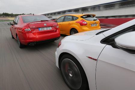 Ford Focus ST, Skoda Octavia RS, VW Golf GTI Performance, Heckansicht