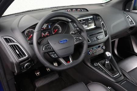 Ford Focus ST 2.0 TDCi, Cockpit