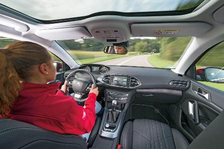 Peugeot 308 125 THP, Cockpit