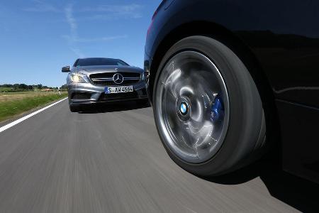 Mercedes A 45 AMG, BMW M135i xDrive, Seite