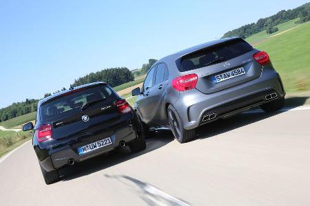 Mercedes A 45 AMG, BMW M135i xDrive, Heckansicht