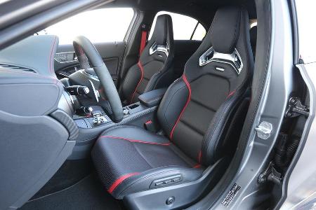 Mercedes A 45 AMG, Fahrersitz