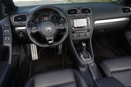 VW Golf R Cabriolet, Cockpit