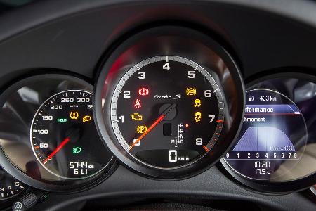 Porsche 911 Turbo S, Rundinstrumente