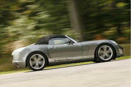 Die 19-Zoll-Felgen verleihen ihm einen bulligen Auftritt.