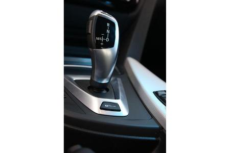 BMW 330e, Schalthebel