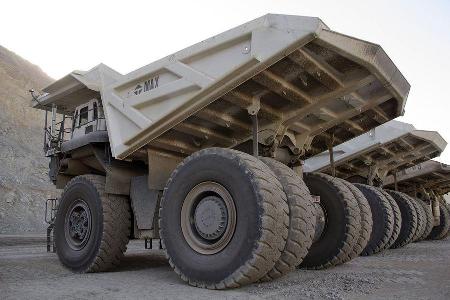 Liebherr T 264 Muldenkipper Bauma 2016