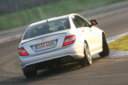 ... aber besser nur auf abgesperrten Rennpisten.