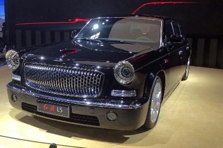 Falls sich irgendwer fragt, warum man bei Hongqi renoviert: Weil die bis heute den L5 verkaufen. Jenes Stück barocke Luxusli...