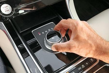 Jaguar XE 20d, Bedienelement