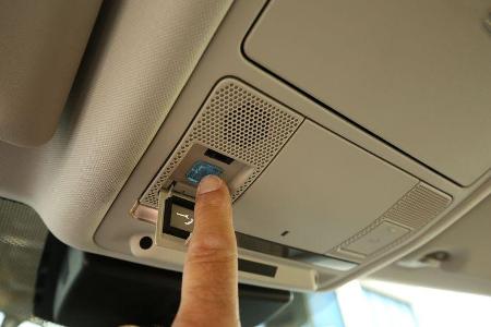 Jaguar XE 20d, Bedienelement