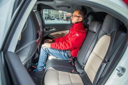 Mercedes A 220 d, Fondsitz