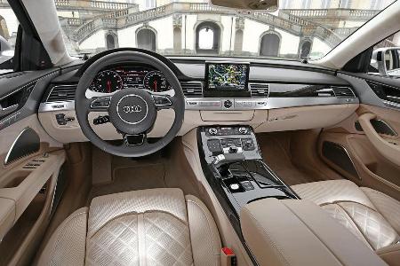 Audi A8 4.0 TFSI Quattro, Cockpit