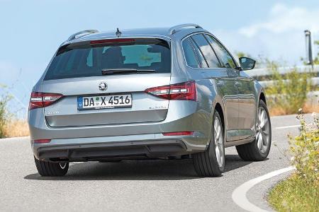 Skoda Superb Combi 2.0 TDI, Heckansicht