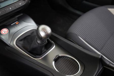 Toyota Avensis Touring Sports 2.0 D-4D, Schalthebel