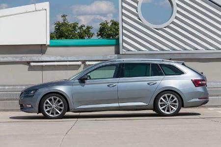 Skoda Superb Combi 2.0 TDI, Seitenansicht