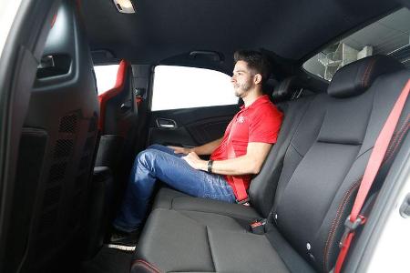 Honda Civic Type R, Fondsitz