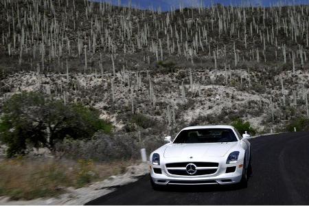 Mercedes-Benz SLS AMG