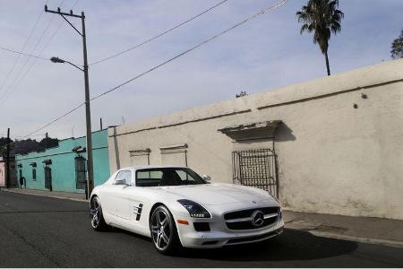 Mercedes-Benz SLS AMG
