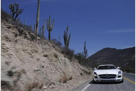 Mercedes-Benz SLS AMG
