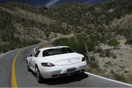 Mercedes-Benz SLS AMG