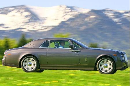 Er ist 5,61 Meter lang und 1,99 Meter breit.