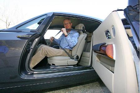 Äußerst bequeme Sitze mit integriertem Gurt.