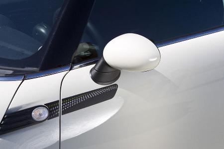 Mini One Minimalist, Spiegel