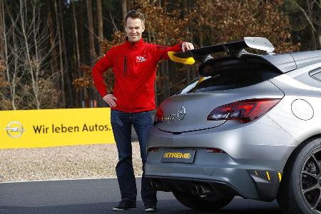 02/2014 Opel Astra OPC Extreme Fahrbericht