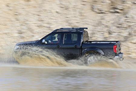 Nissan Navara 2.5 dCi, Seitenansicht