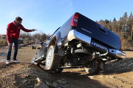 Nissan Navara 2.5 dCi, Heckansicht
