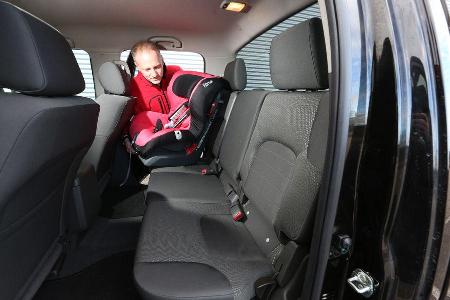 Nissan Navara 2.5 dCi, Isofix, Fondsitz