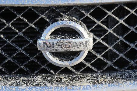 Nissan Navara 2.5 dCi, Emblem, Khergrill