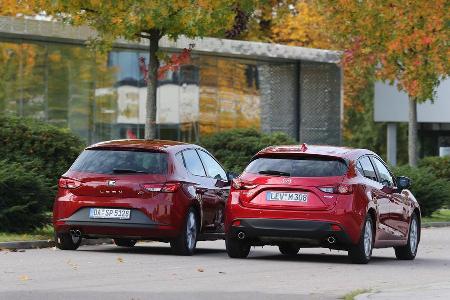Seat Leon 2.0 TDI, Mazda 3 Skyaktiv D 150, Heckansicht