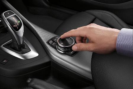 BMW M235i Coup, Cockpit, Whlhebel