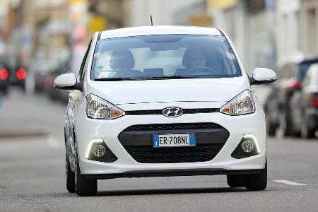 Hyundai i10 blue 1.0 Trend, Frontansicht