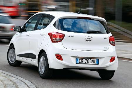 Hyundai i10 blue 1.0 Trend, Heckansicht