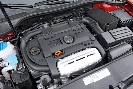 BMW 120i Cabrio, Motor, Motorraum