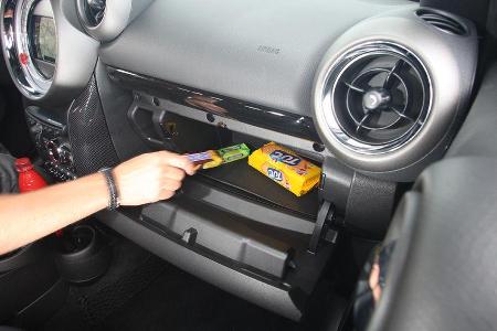 Mini Cooper Countryman, Handschuhfach