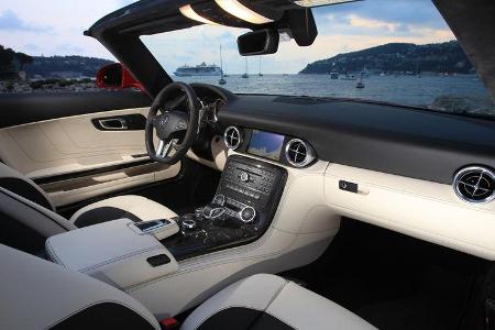 Mercedes SLS AMG Roadster, Cockpit