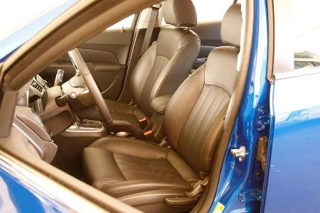 Chevrolet Cruze 2.0 LTZ, Fahrersitz