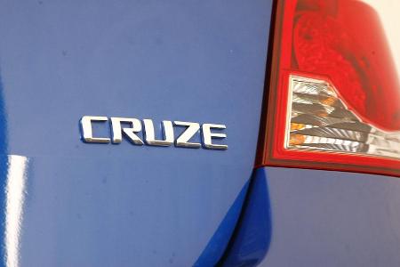 Chevrolet Cruze 2.0 LTZ, Typenbezeichnung, Emblem