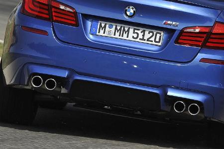 BMW M5 Auspuffendrohre