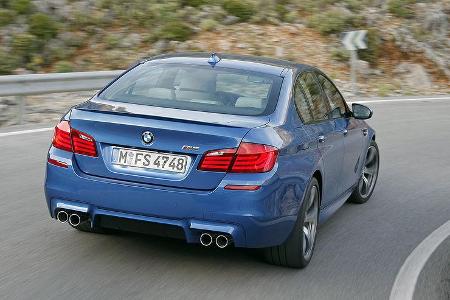 06/11 BMW M5 Limousine