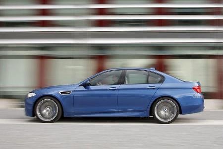 06/11 BMW M5 Limousine