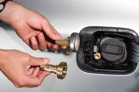 Skoda Octavia 1.6 LPG, Einfllstutzen