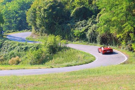 Ferrari 458 Spider, Landstraße